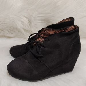 Marcorepublic Elegant Black Suede Wedge Ankle Booties Sz.5.5 (X7 CRATE)